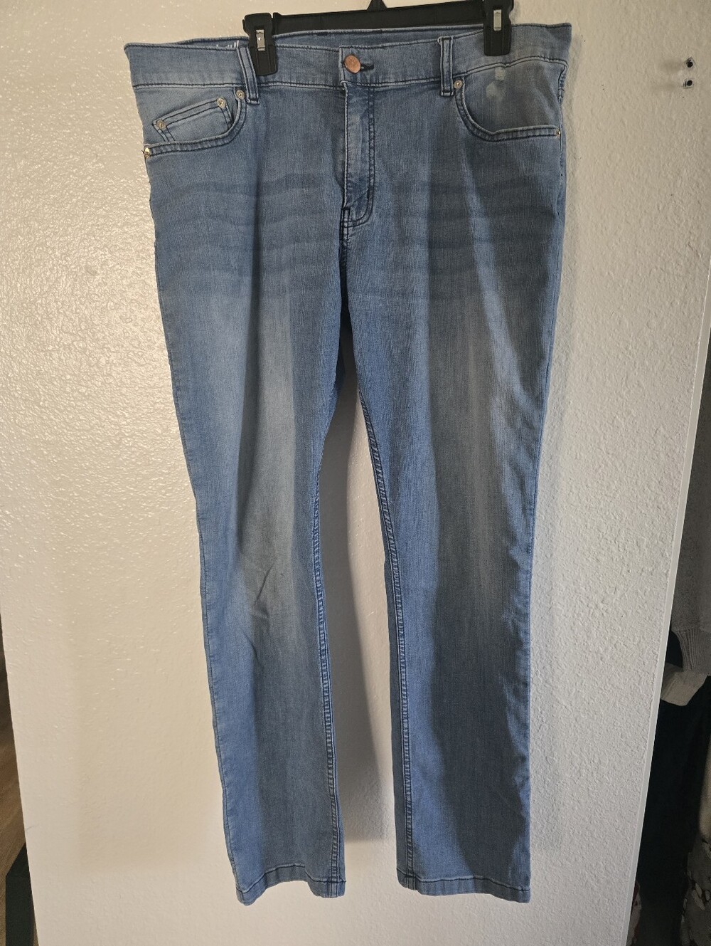 Mugsy Jeans mens light blue Piers Coolmax  sz 38 x 32 see pic small flaw
